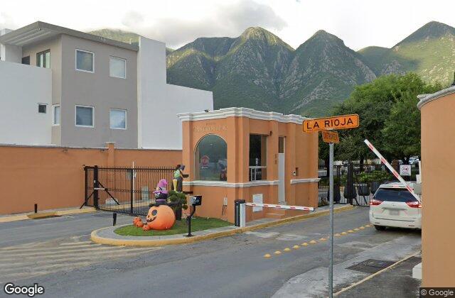 Sector gate